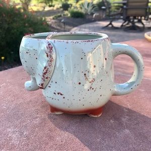 Elephant Tea Mug-Perfect Condition. Separate teabag holder section. See photos.